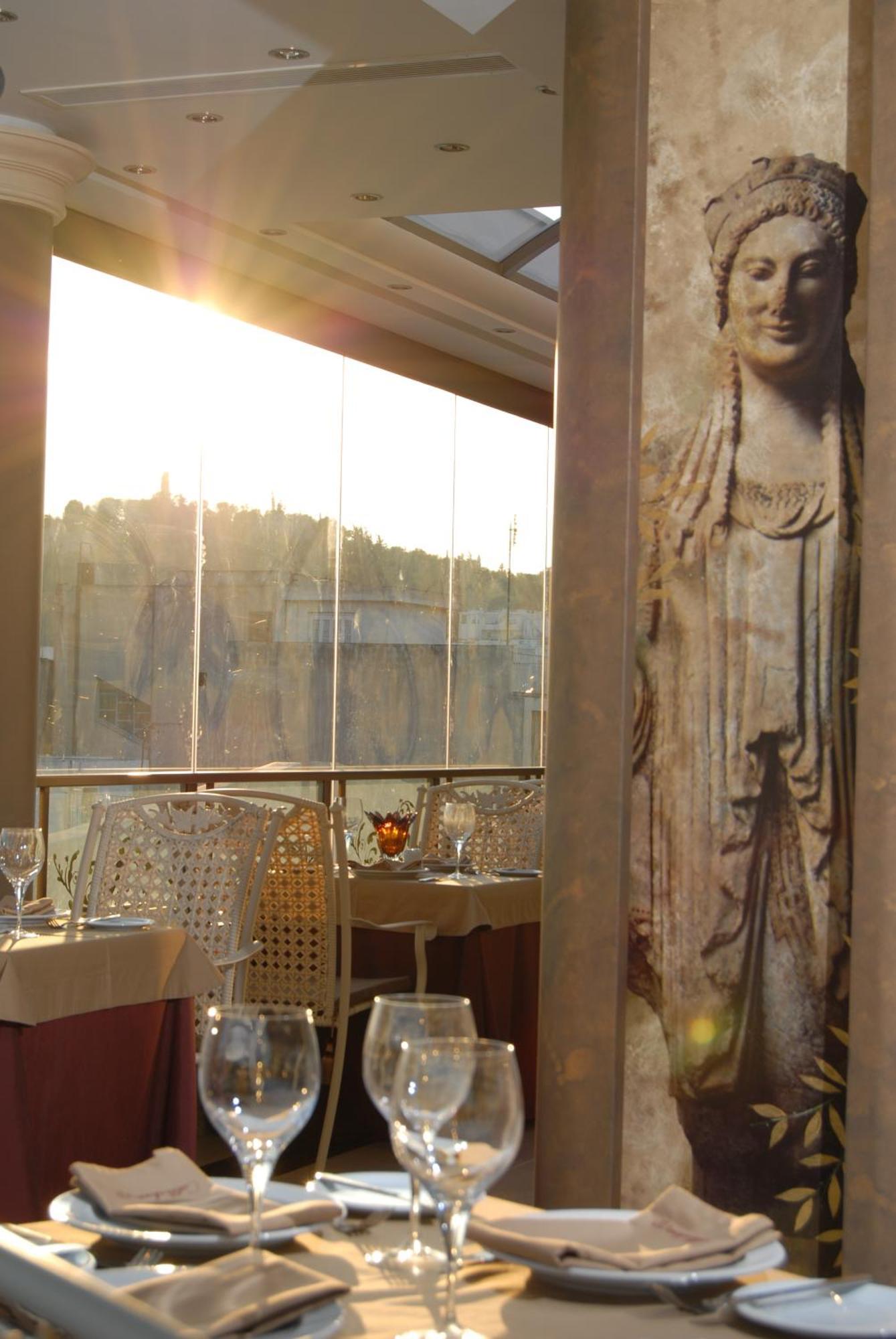 The Athenian Callirhoe Exclusive Hotel Restaurant photo